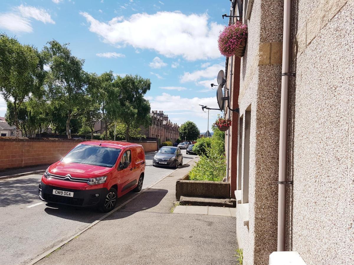 Inverness City 2 Bedroom Free Parking Εξωτερικό φωτογραφία